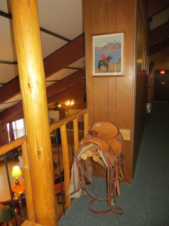 Black Cat Guest Ranch Brule Mines Exterior foto