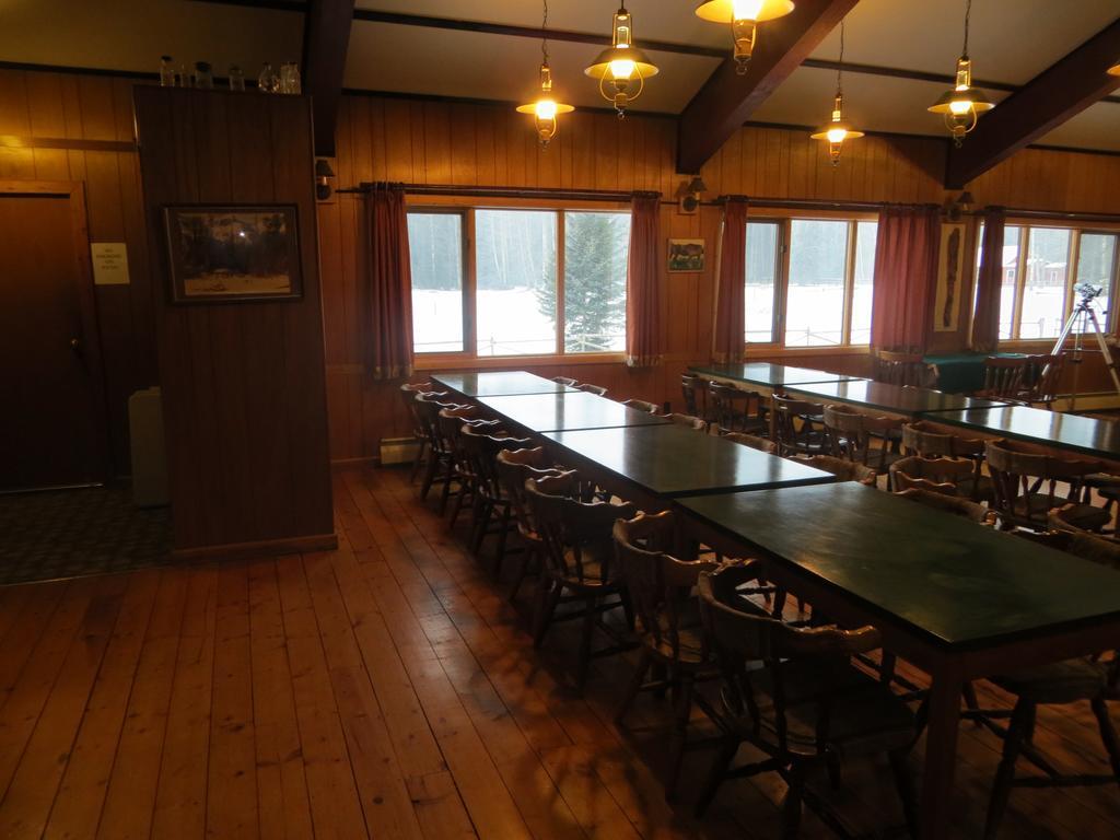 Black Cat Guest Ranch Brule Mines Exterior foto
